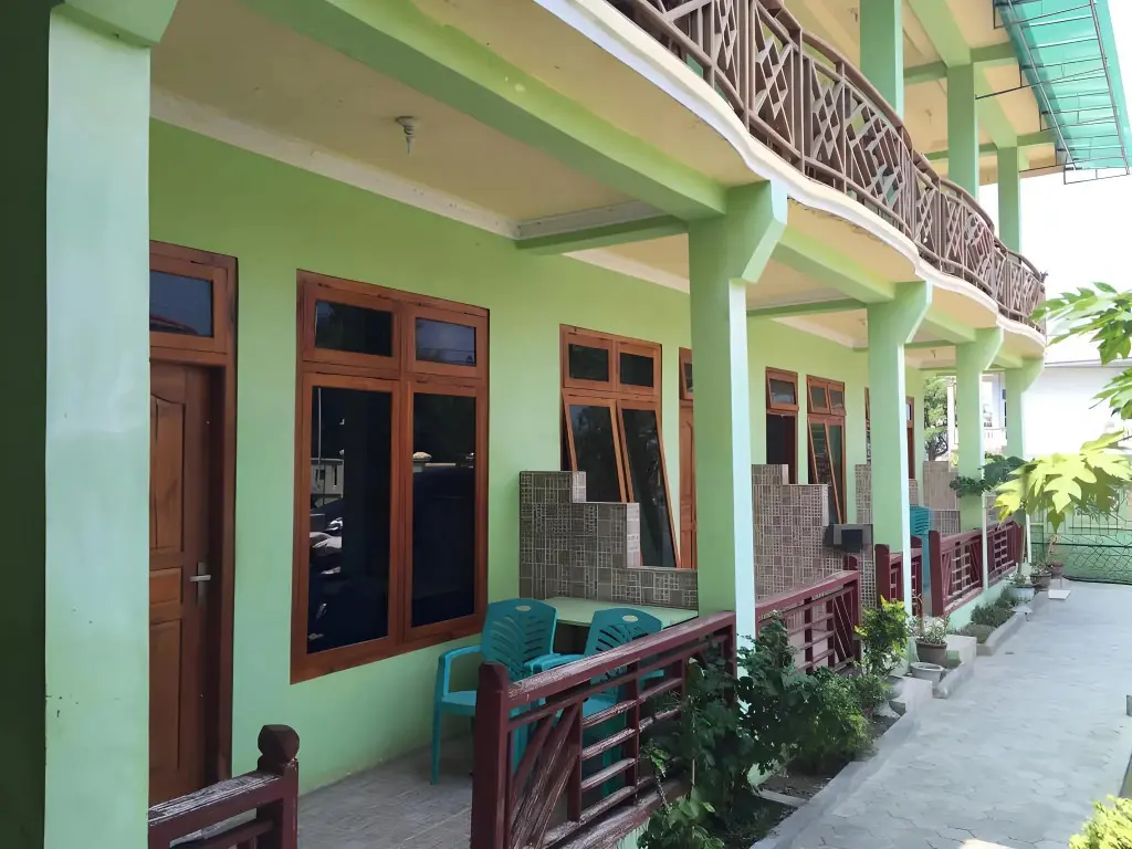 Лабуан-Баджо: Surya Hotel Labuan Bajo