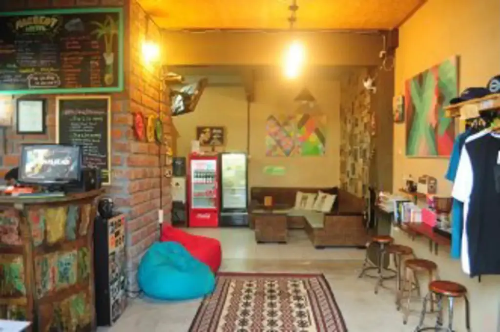 Унгасан: Macskot Hostel