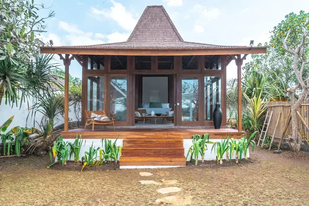 Лембонган-Айленд: Island House
