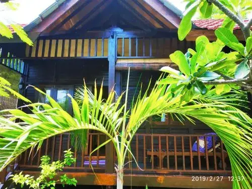 Гили-Мено: Kampung Meno Bungalows