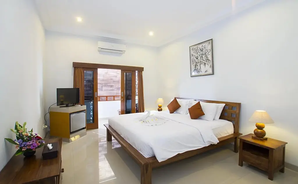 Кута: M & D Guest House Seminyak