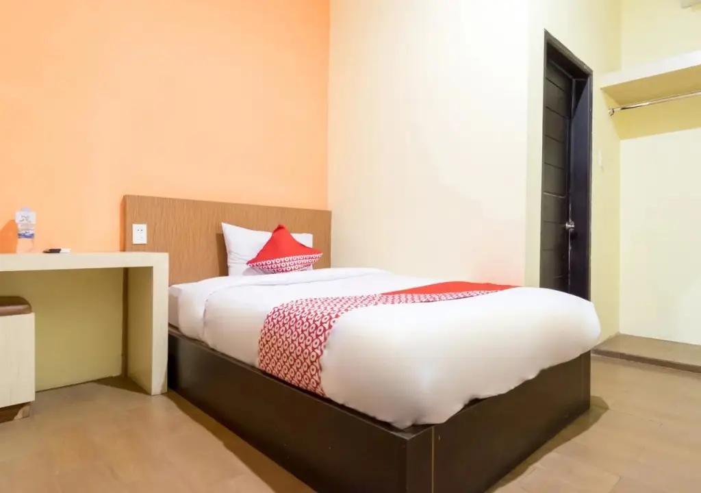 Медан: OYO 996 Hotel Transit