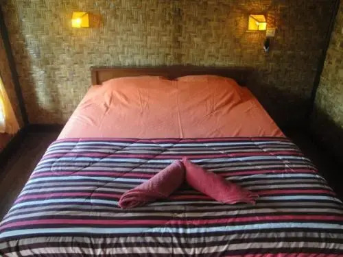 Jerowaru: Pondok Indah Bungalows Tetebatu