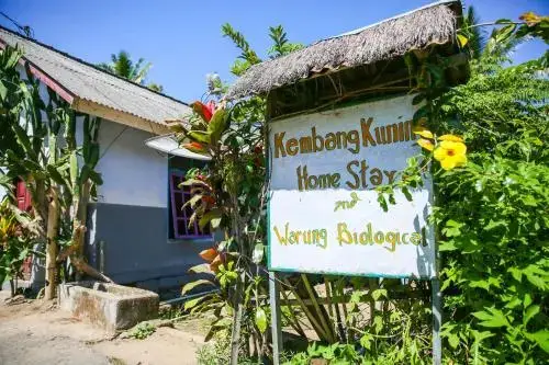 Jerowaru: Kembang Kuning Cottages