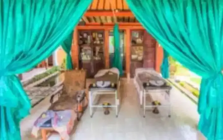 Каликбукбук: Angsoka Hotel