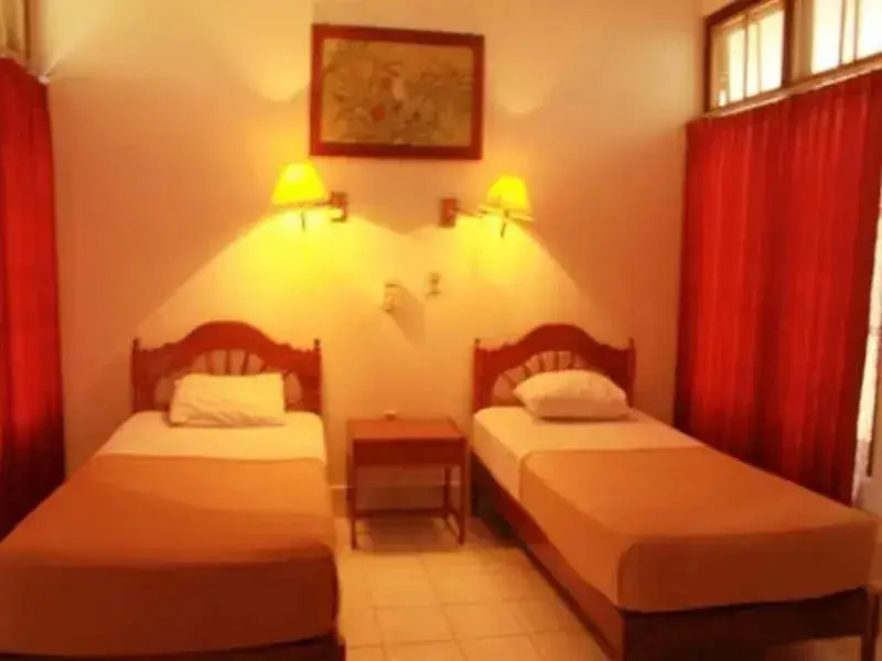 Каликбукбук: Angsoka Hotel