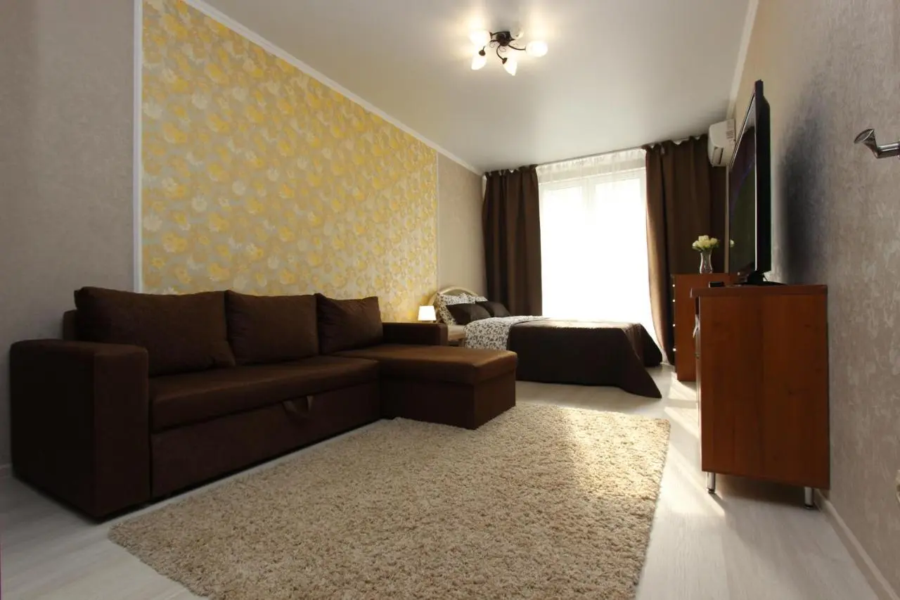 Краснодар: Apartment on Krasnaya 176