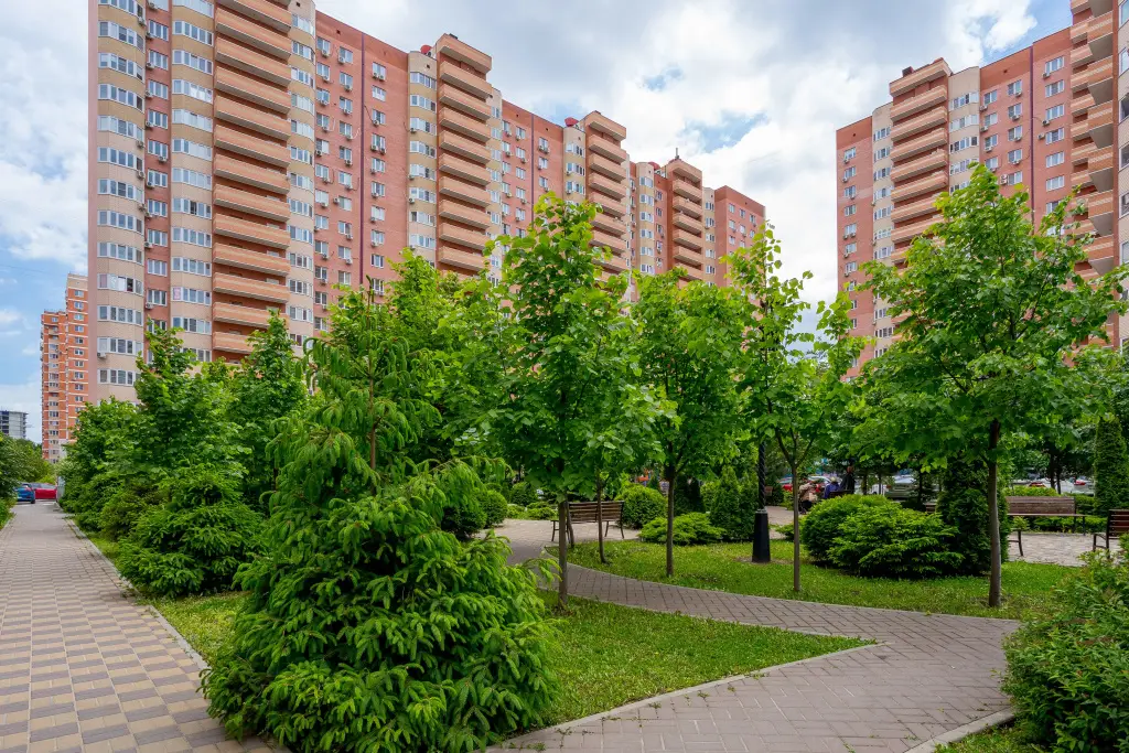 Краснодар: Апартаменты LikeHome Лазурные  вблизи стадиона Краснодар и парка Галицкого