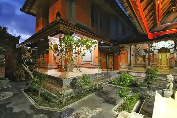 Убуд: Happy Monkey Hostel
