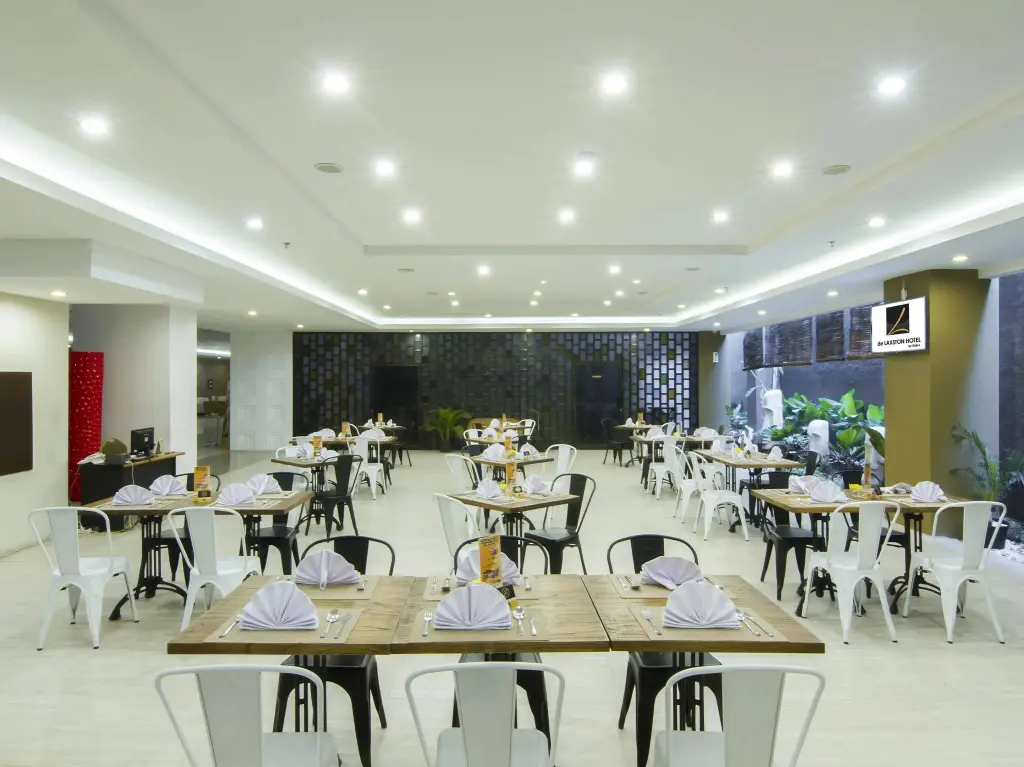 Джокьякарта: De Laxston Hotel Yogyakarta, Azana Hotels Collection