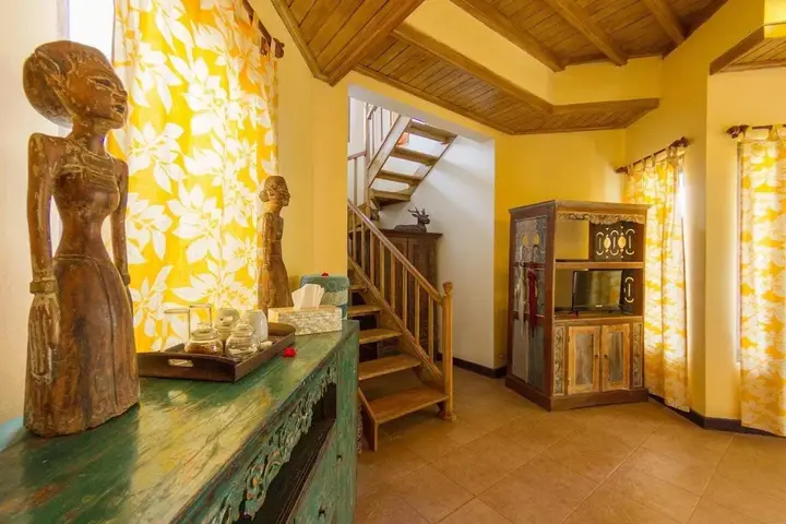 Бунутан: Life in Amed Boutique Hotel