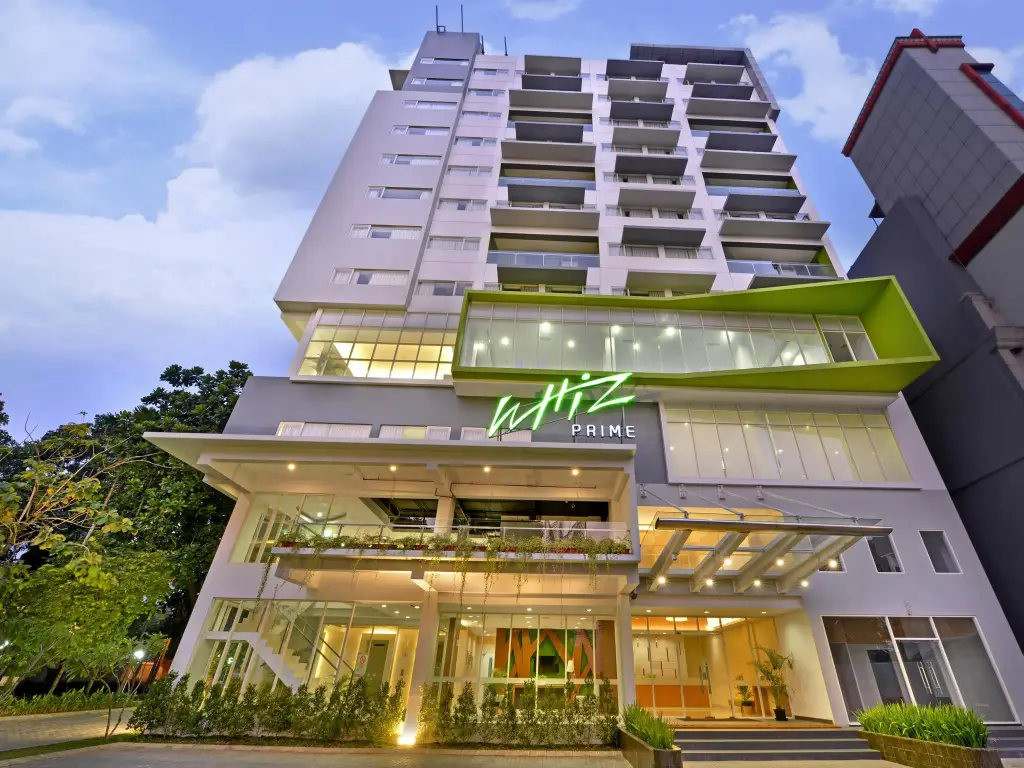 Whiz Prime Hotel Pajajaran Bogor — фото 1