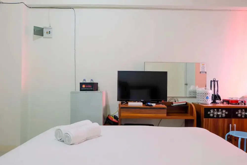 Джакарта: Simply Studio Apartment at Green Pramuka City