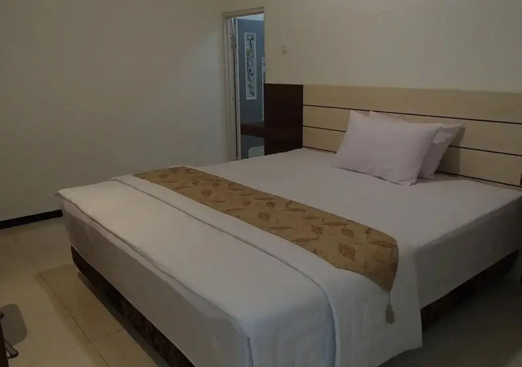 Бату: Shakila Guest House