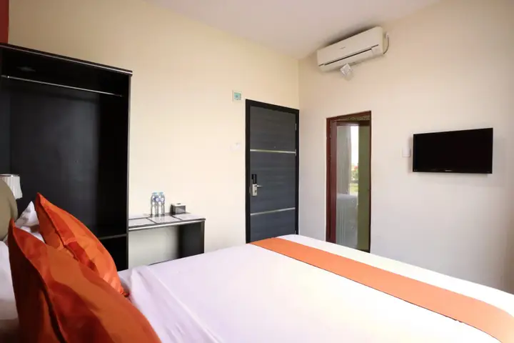 Батам: Blitz Hotel Batam Near Sultan Mahmud Ri'ayat Shah Mosque