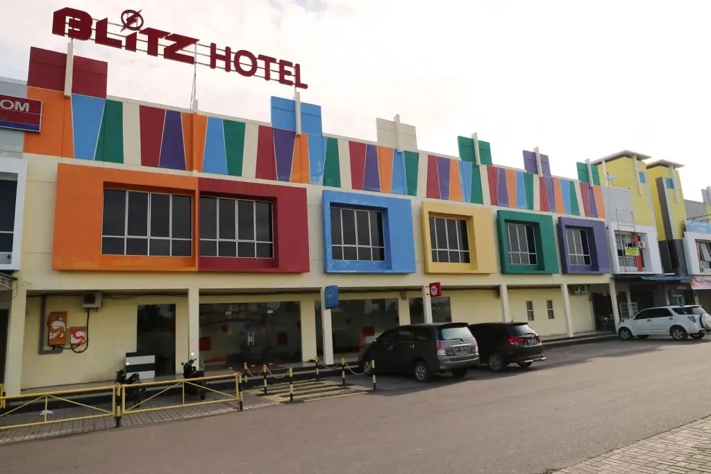 Батам: Blitz Hotel Batam Near Sultan Mahmud Ri'ayat Shah Mosque