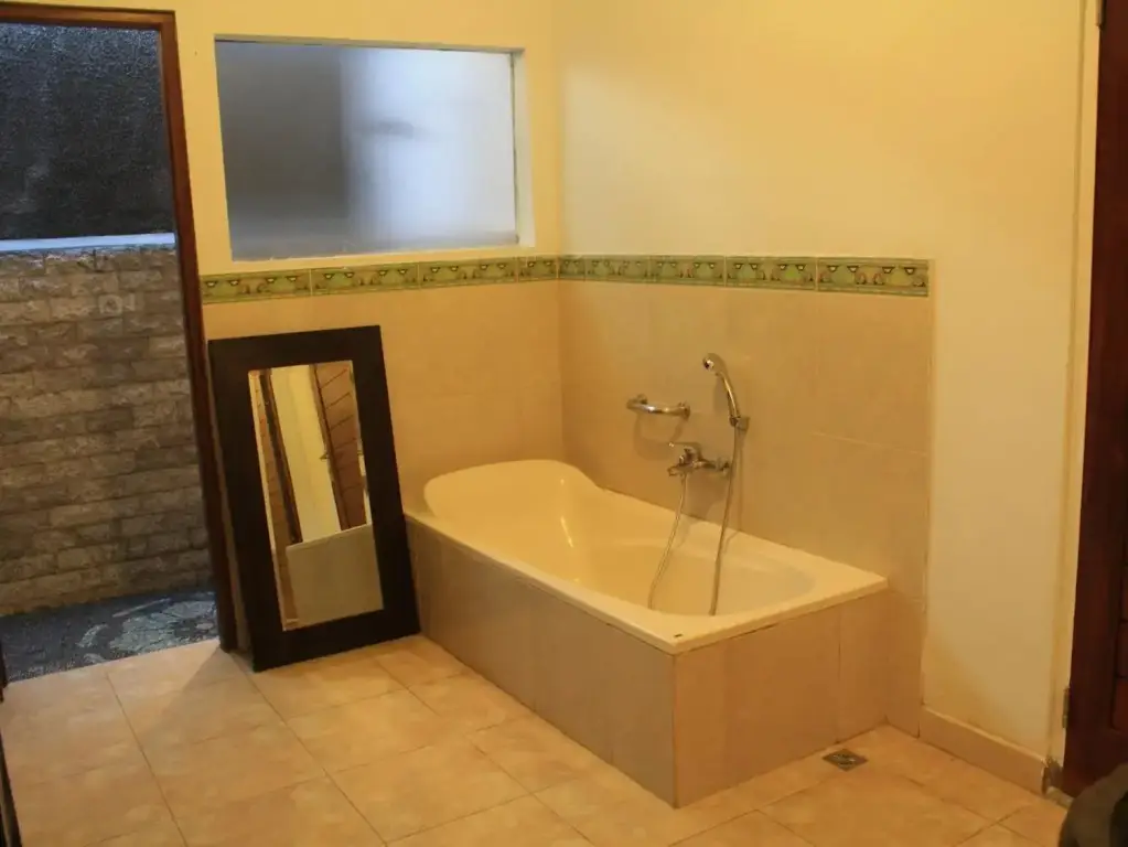 Керобокан: Durna Villa