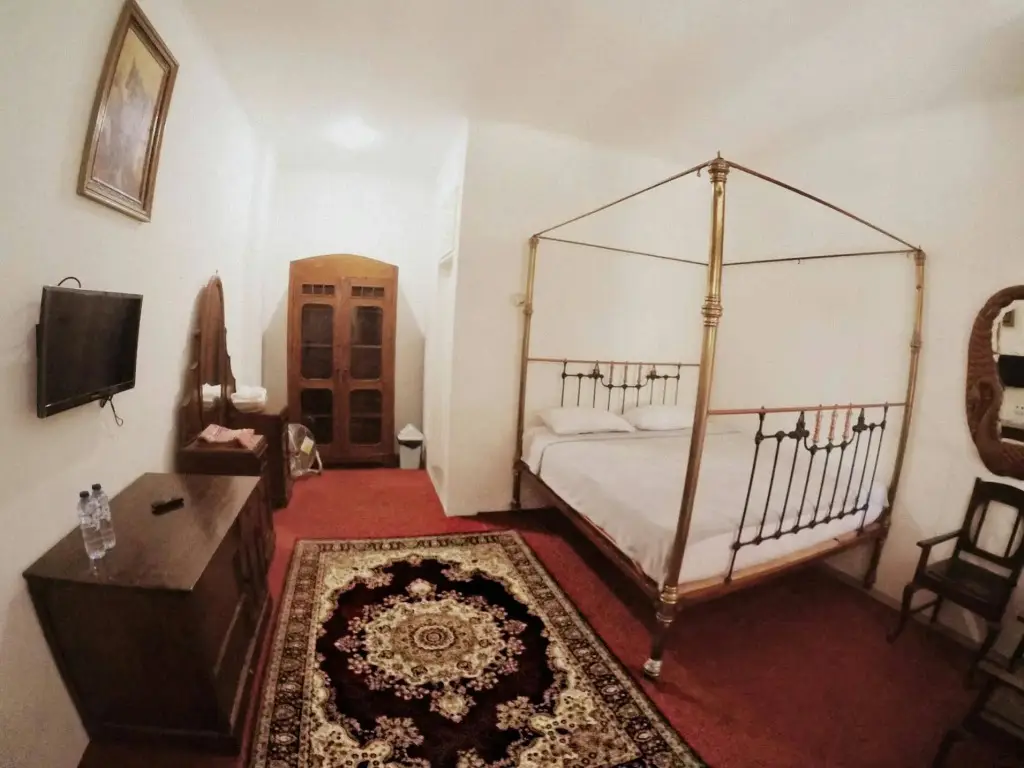 Букиттинги: Amali Gallery Hotel