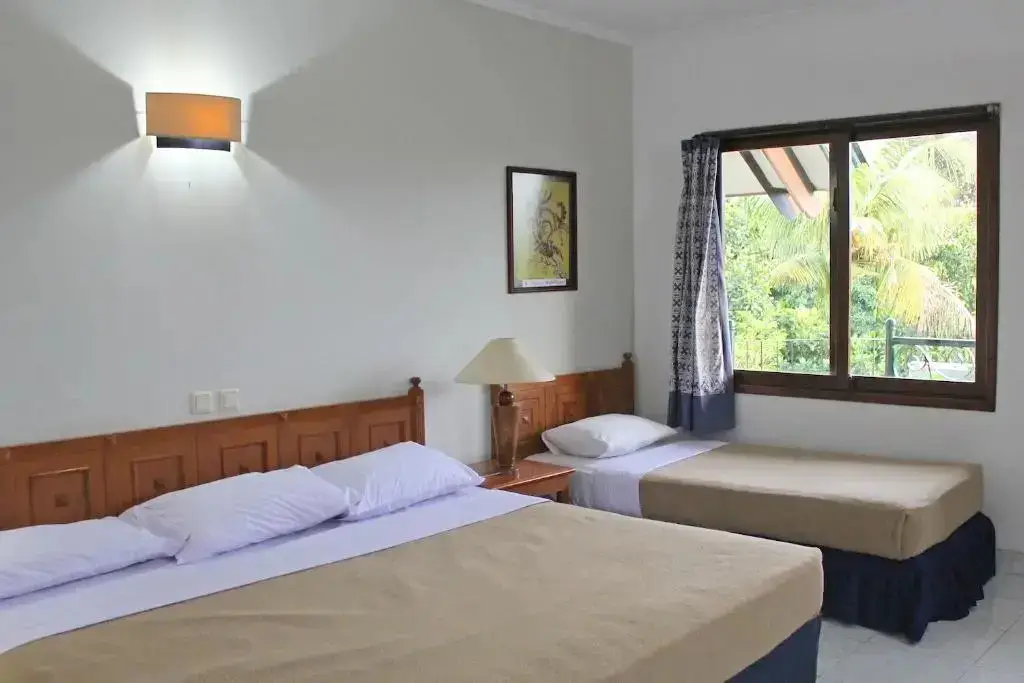 Джокьякарта: Hotel Winotosastro Garden