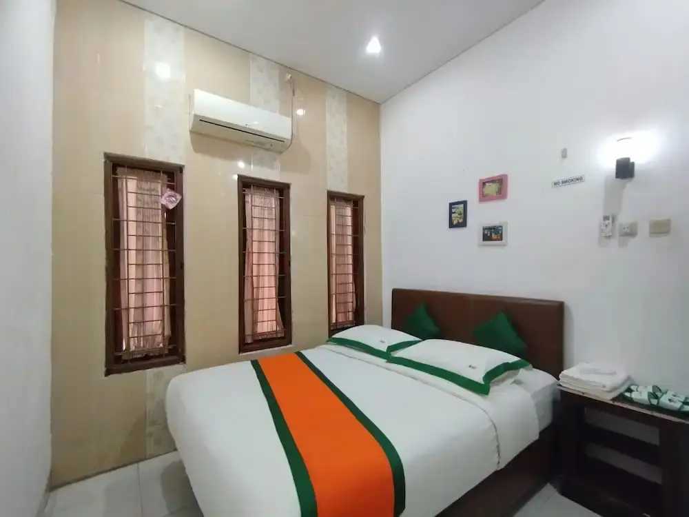 Ngaglik: Homestay Jogja dekat Taman Pelangi by Simply Homy