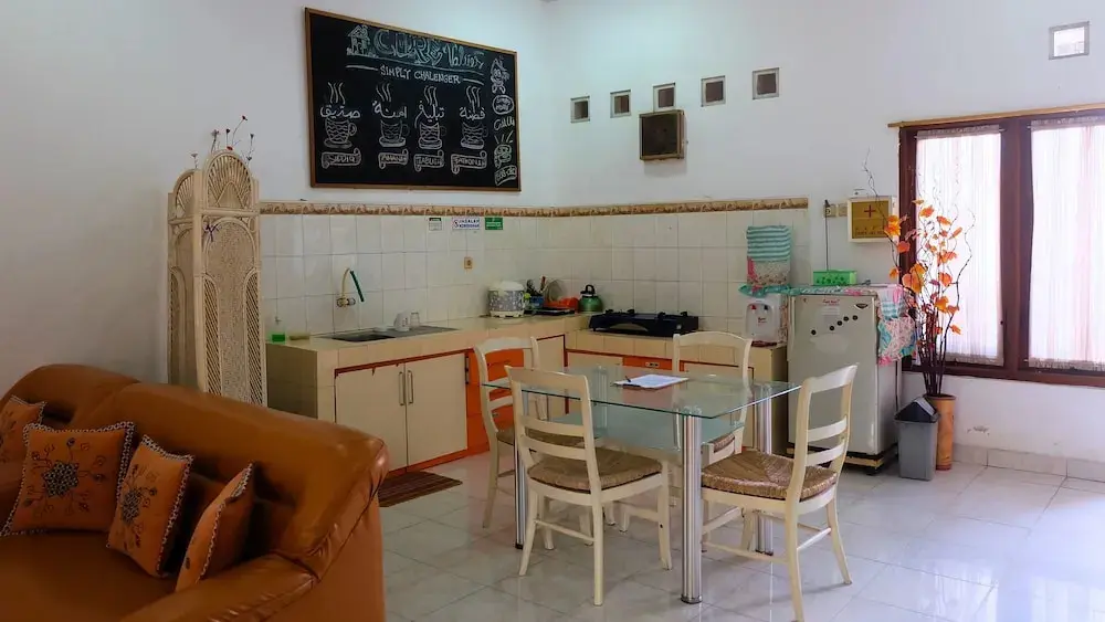 Ngaglik: Homestay Jogja dekat Taman Pelangi by Simply Homy