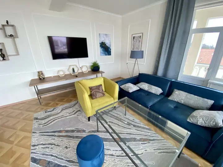 Сочи: Lux Etazh Pod Klyuch Apartments