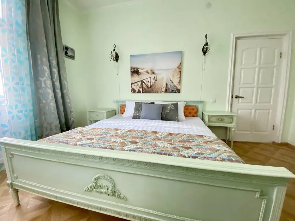 Сочи: Lux Etazh Pod Klyuch Apartments