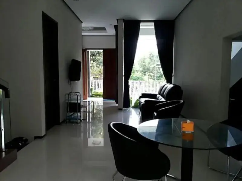 Джокьякарта: Omah Gedongan House