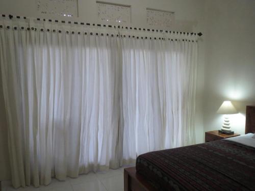 Пурвакерти: Mesari Homestay & Warung