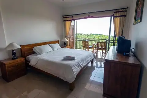 Waroeng Surya Home Stay — фото 1