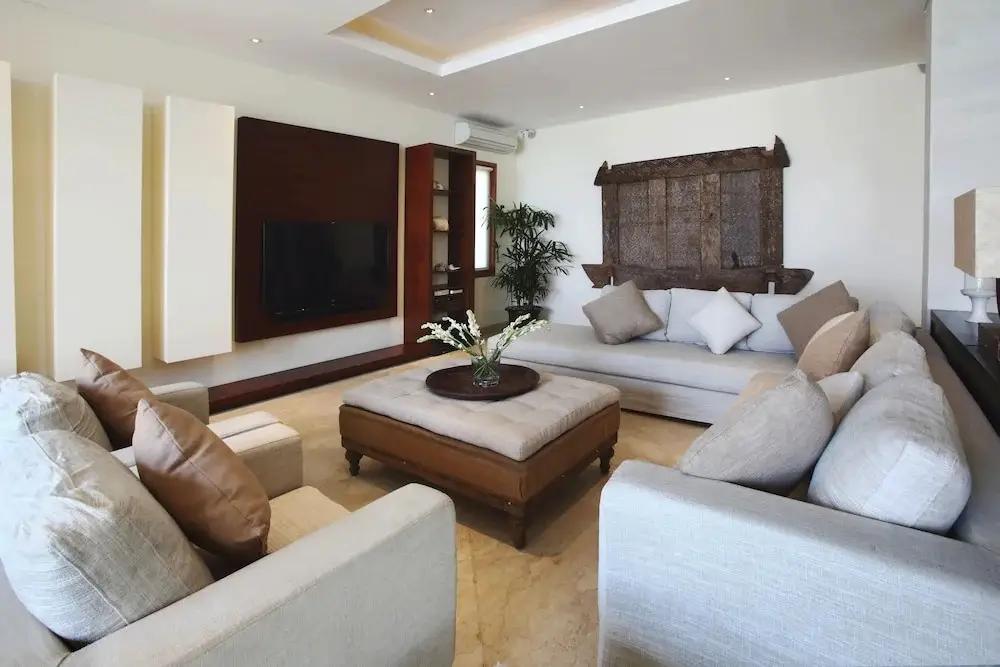 Темеси: Villa Rosita