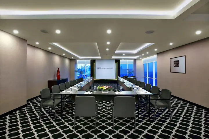 carousel image 4