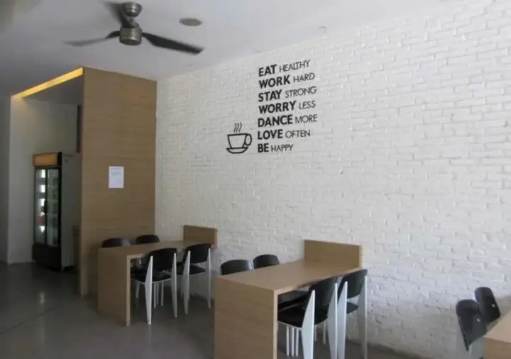 Джакарта: Maxley Pluit