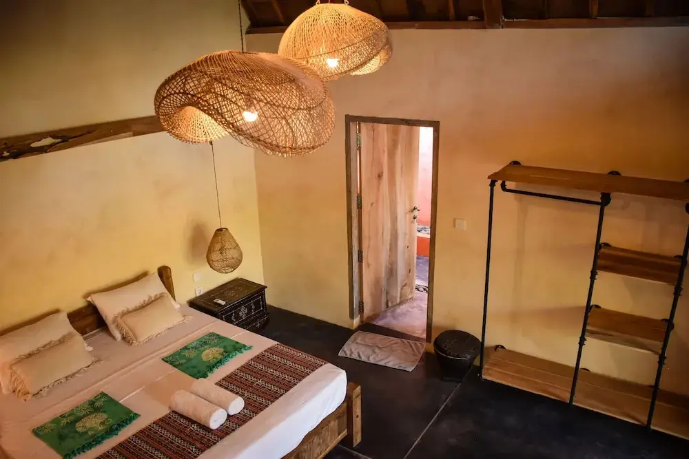 Jerowaru: Owa Lodge