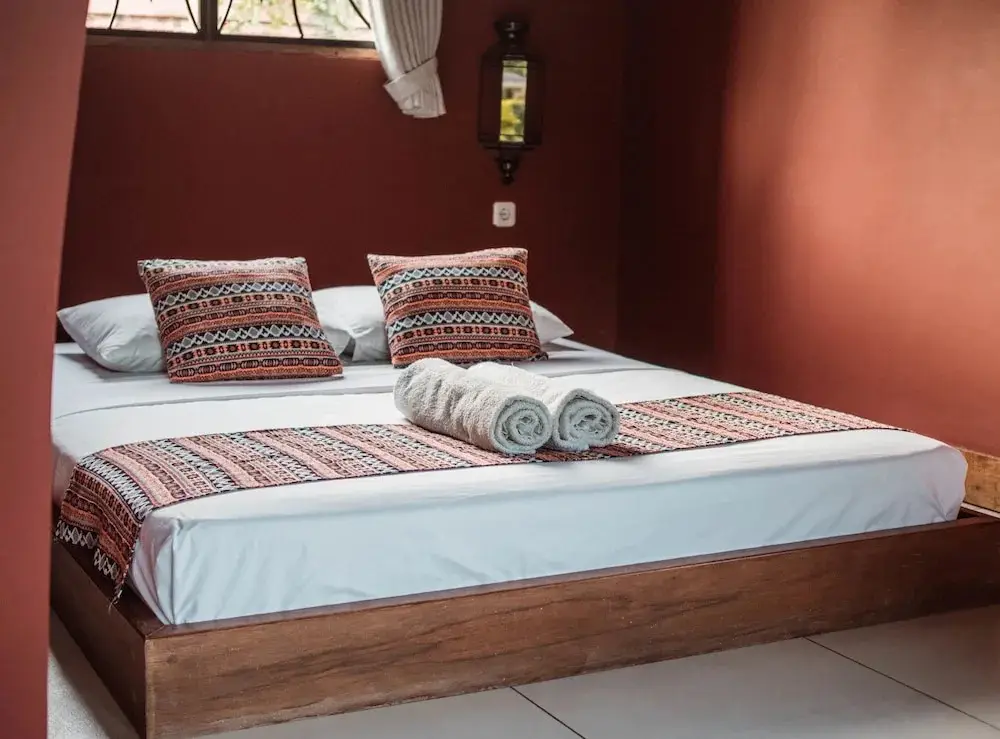 Jerowaru: Owa Lodge