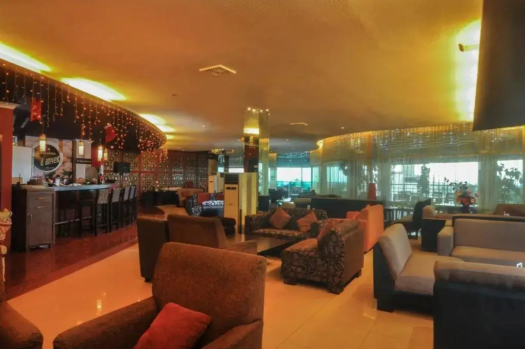 Семаранг: Candiview Hotel