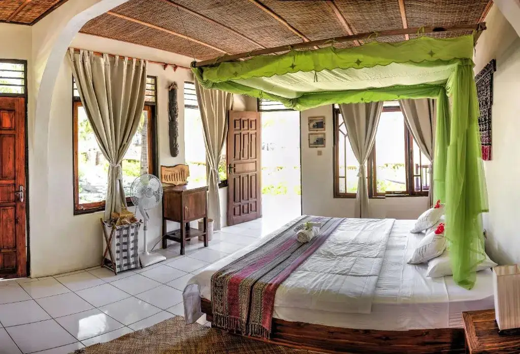 Немберала: Malole Surf House