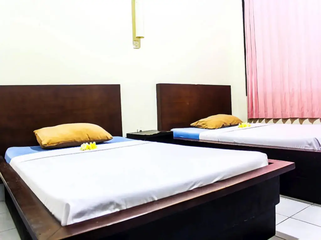 Кута: Budhi Beach Inn