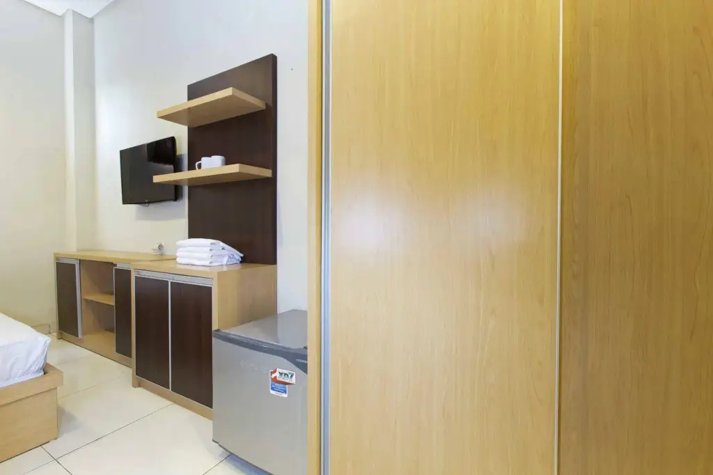 Джакарта: RedDoorz @ Taman Kebon Sirih