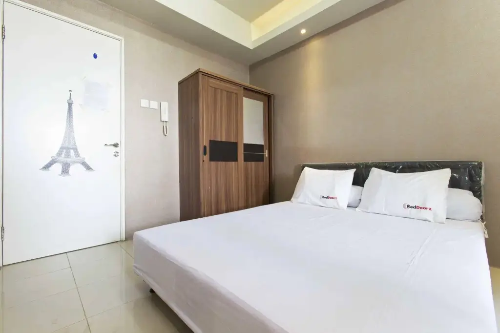 Джакарта: RedDoorz Apartment @ Pegangsaan Kelapa Gading