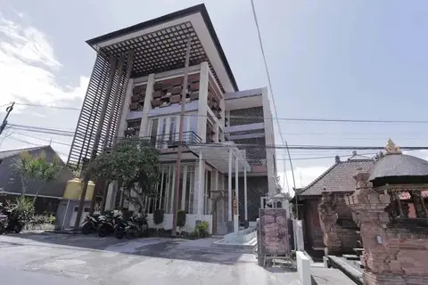 RedDoorz Plus @ Umalas Kerobokan — фото 1