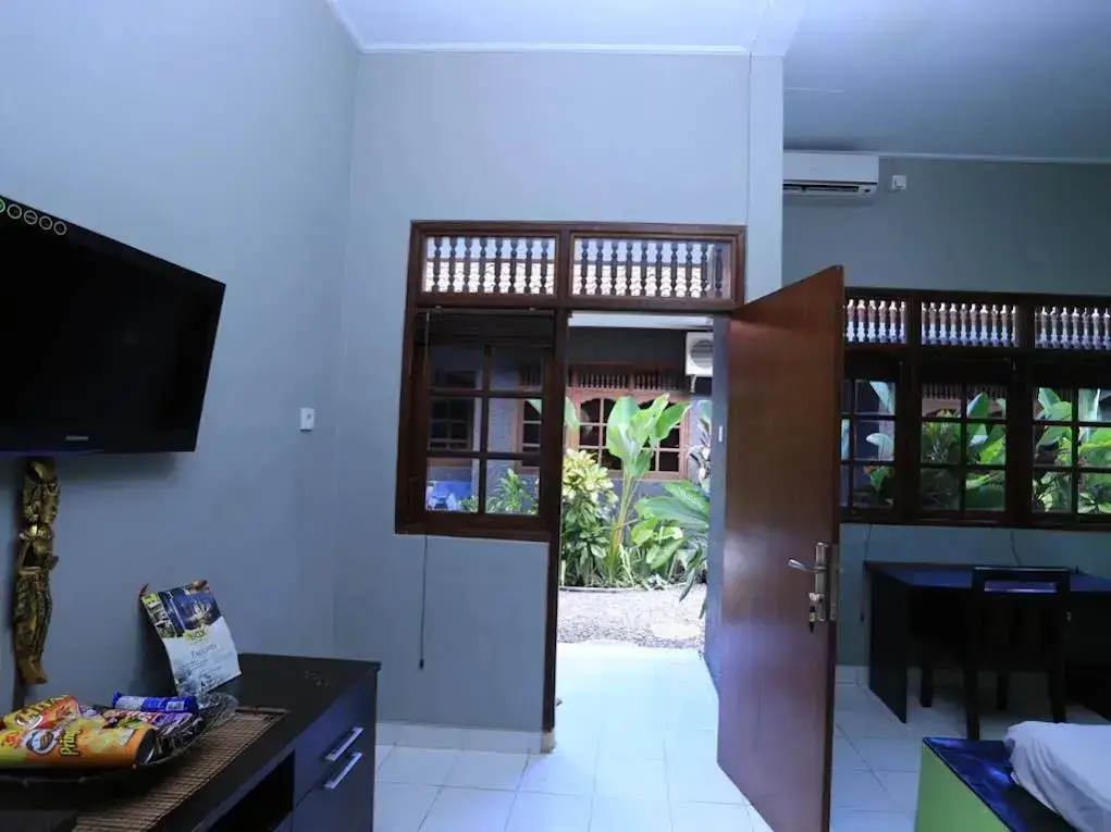 Кута: RedDoorz @ Dewi Sita Seminyak