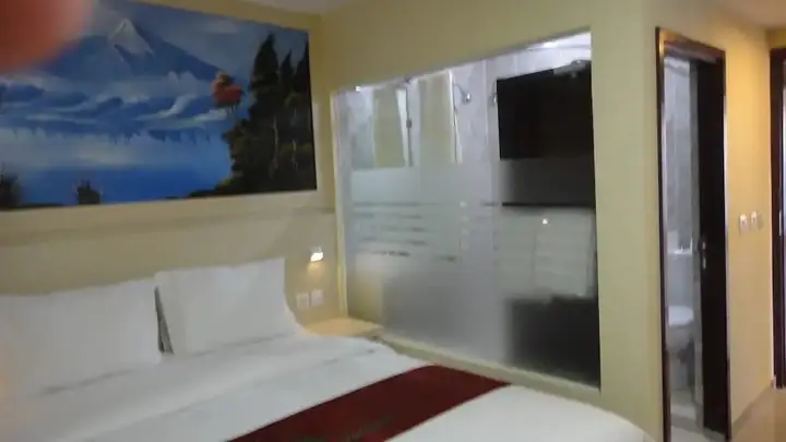 Бунутан: The Arya Hotel