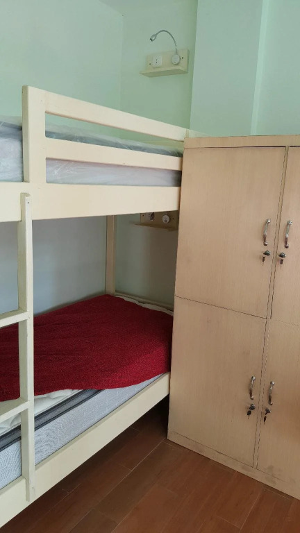 Манадо: RedDoorz Hostel @ Manado Green Hostel