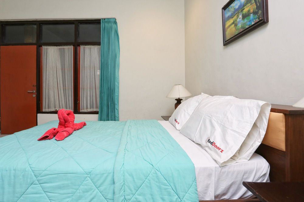 Денпасар: RedDoorz @ Bukit Tunggal Street