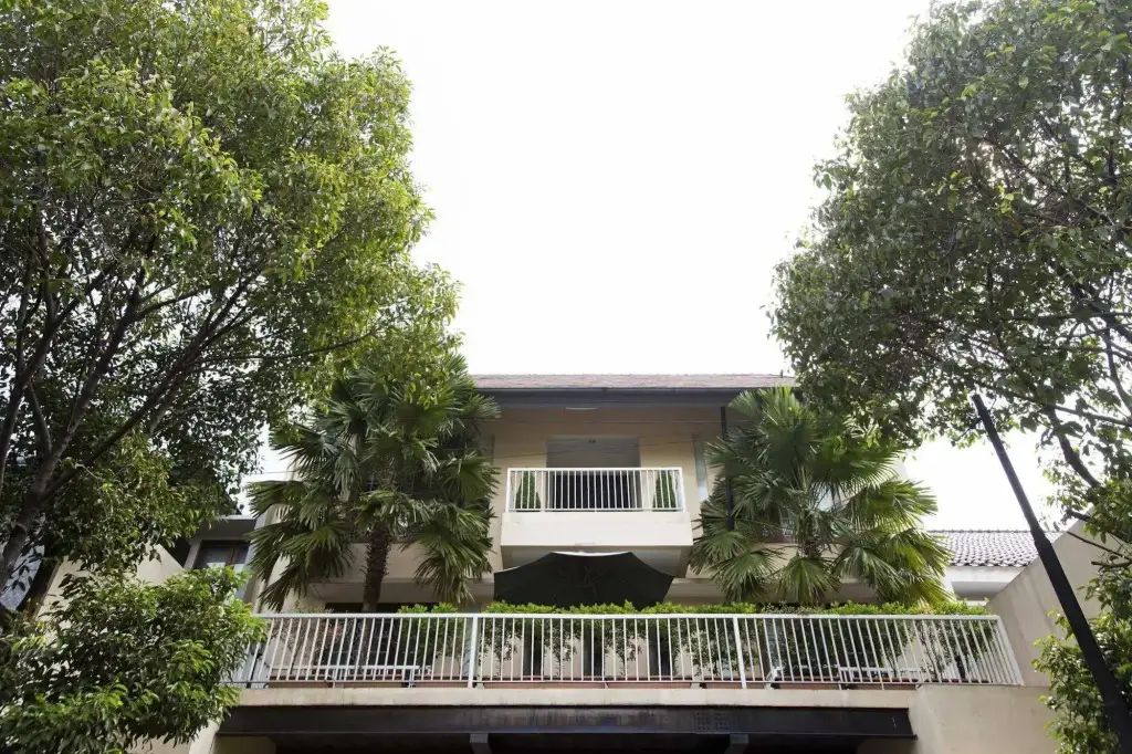 RedDoorz Plus near Pondok Indah Mall — фото 1