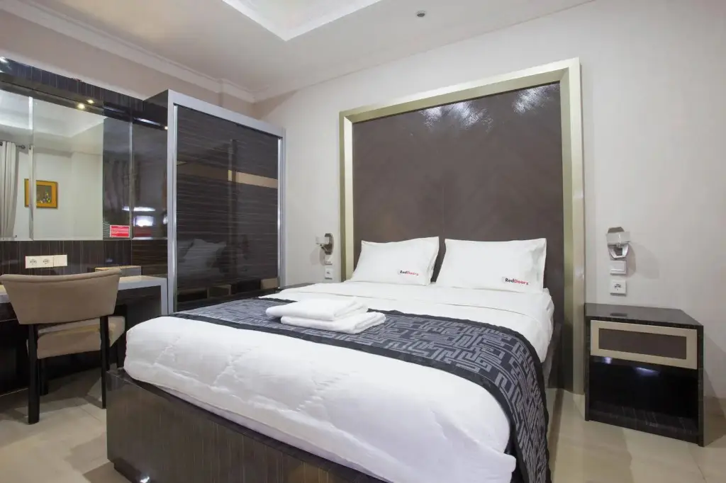 Джакарта: RedDoorz Plus near Pondok Indah Mall
