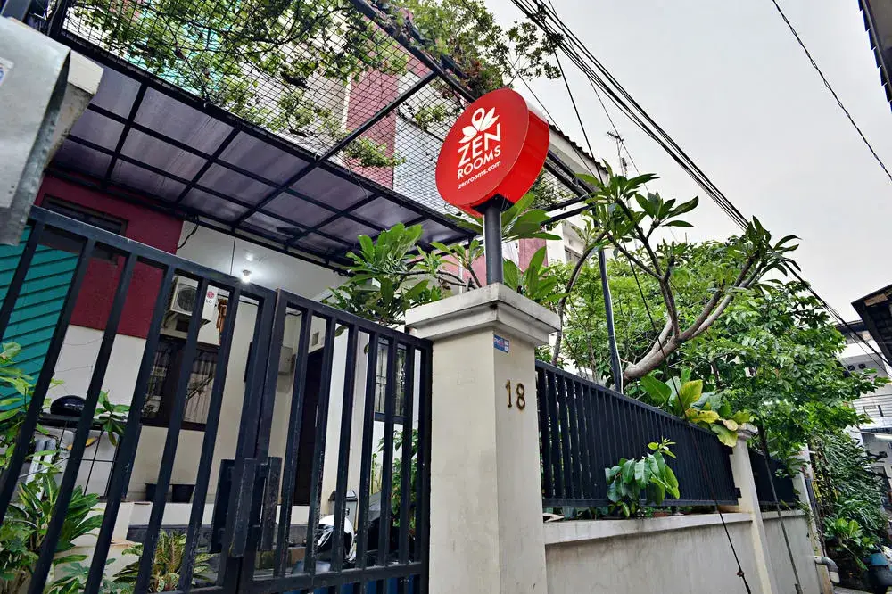 Zen Rooms Karet Tengsin — фото 1