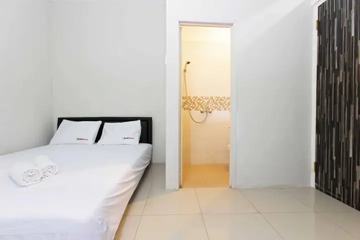 Джакарта: RedDoorz Near Manggarai Station