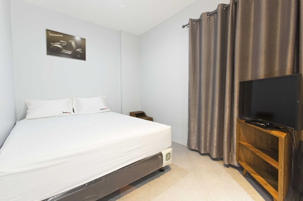 Джакарта: RedDoorz Near Arteri Pondok Indah